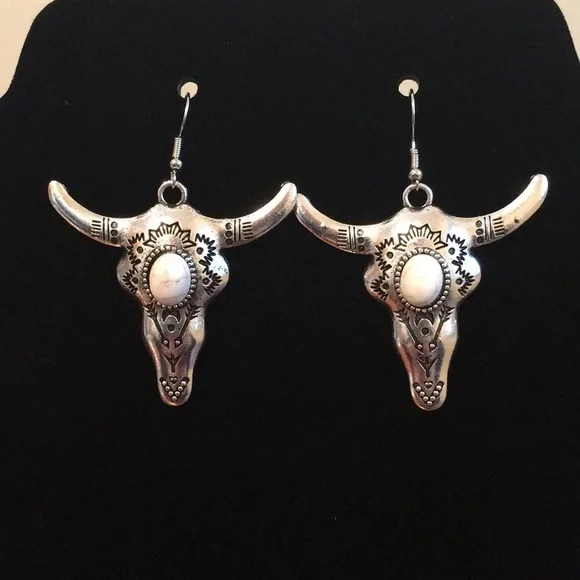 Bull Head Western Ivory Earrings - Picture 1 of 4